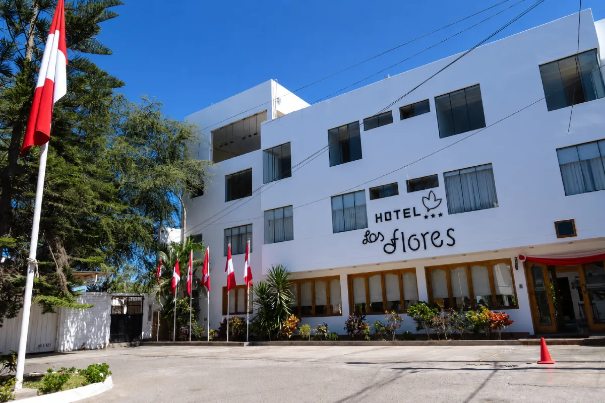 HOTEL LAS  FLORES