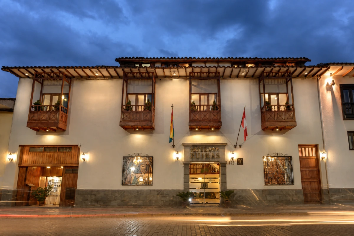 HOTEL RUINAS
