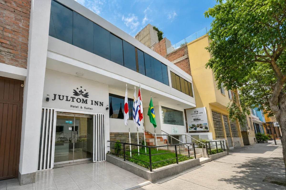 JULTOM INN HOTEL & SUITES