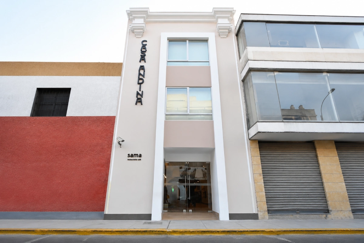 CASA ANDINA  STANDARD 