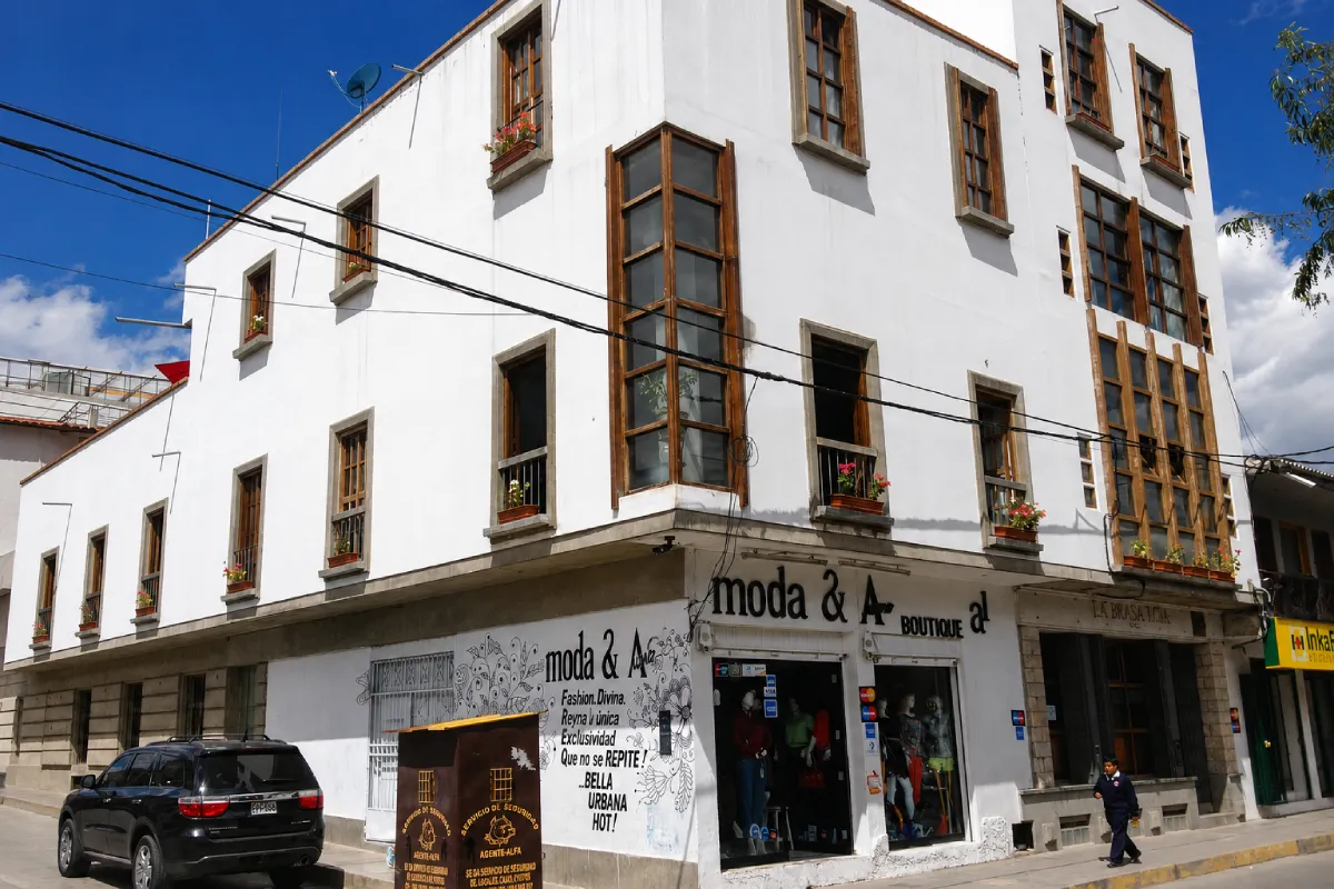 LA AURORA