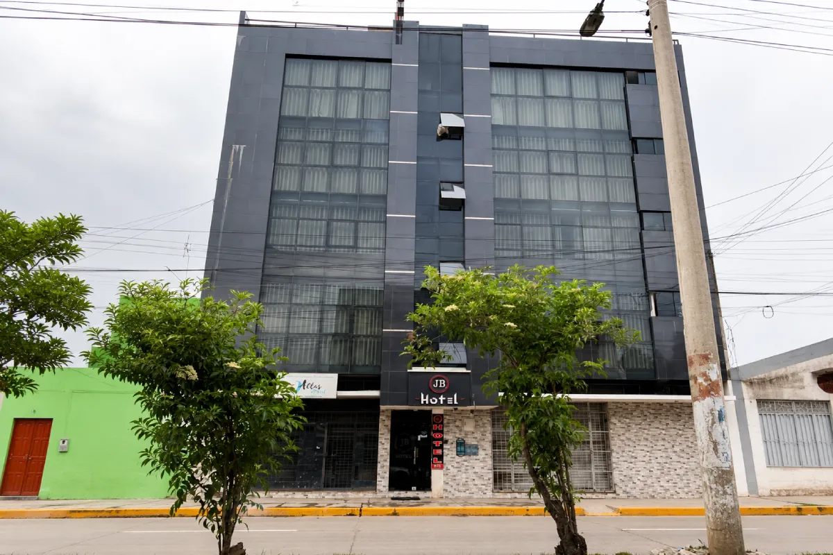 HOTEL JB HUANCAYO